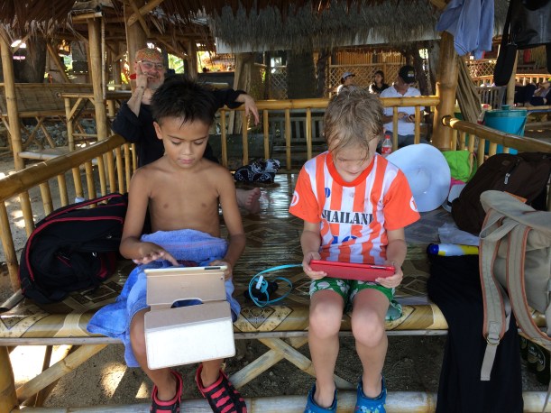 khanom-pojkar-i-skugga