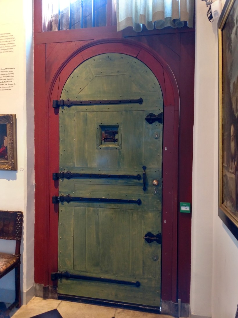 20190623 Ytterdörren inifrån